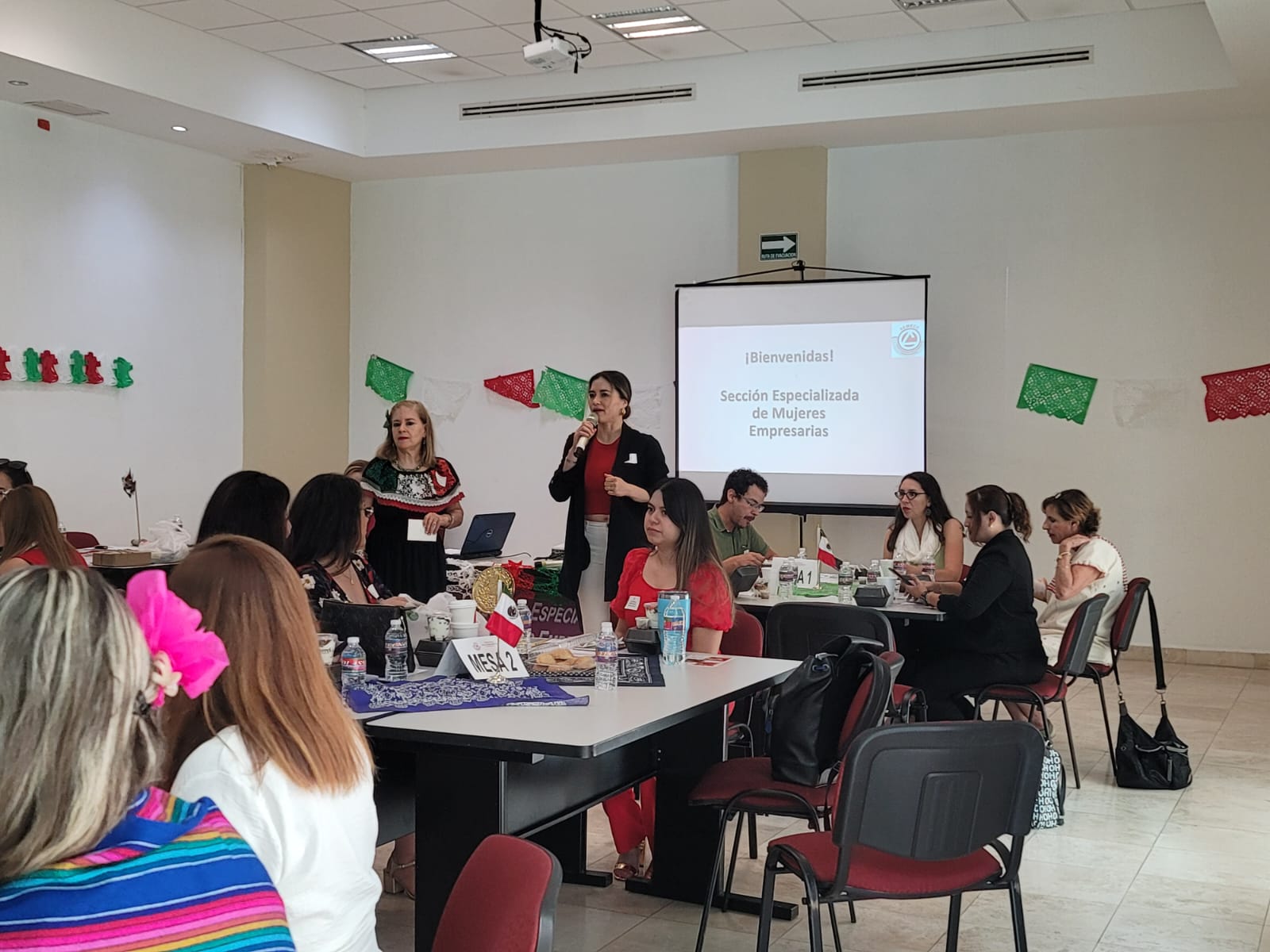 Realizan networking mujeres empresarias de Canaco Contraste Política